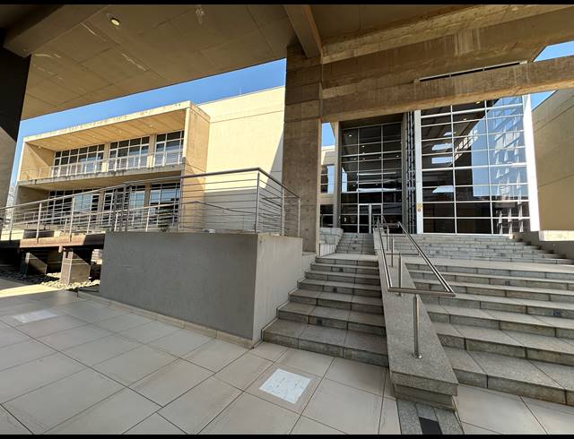 484.50M² OFFICE TO LET IN ECO PARK ESTATE